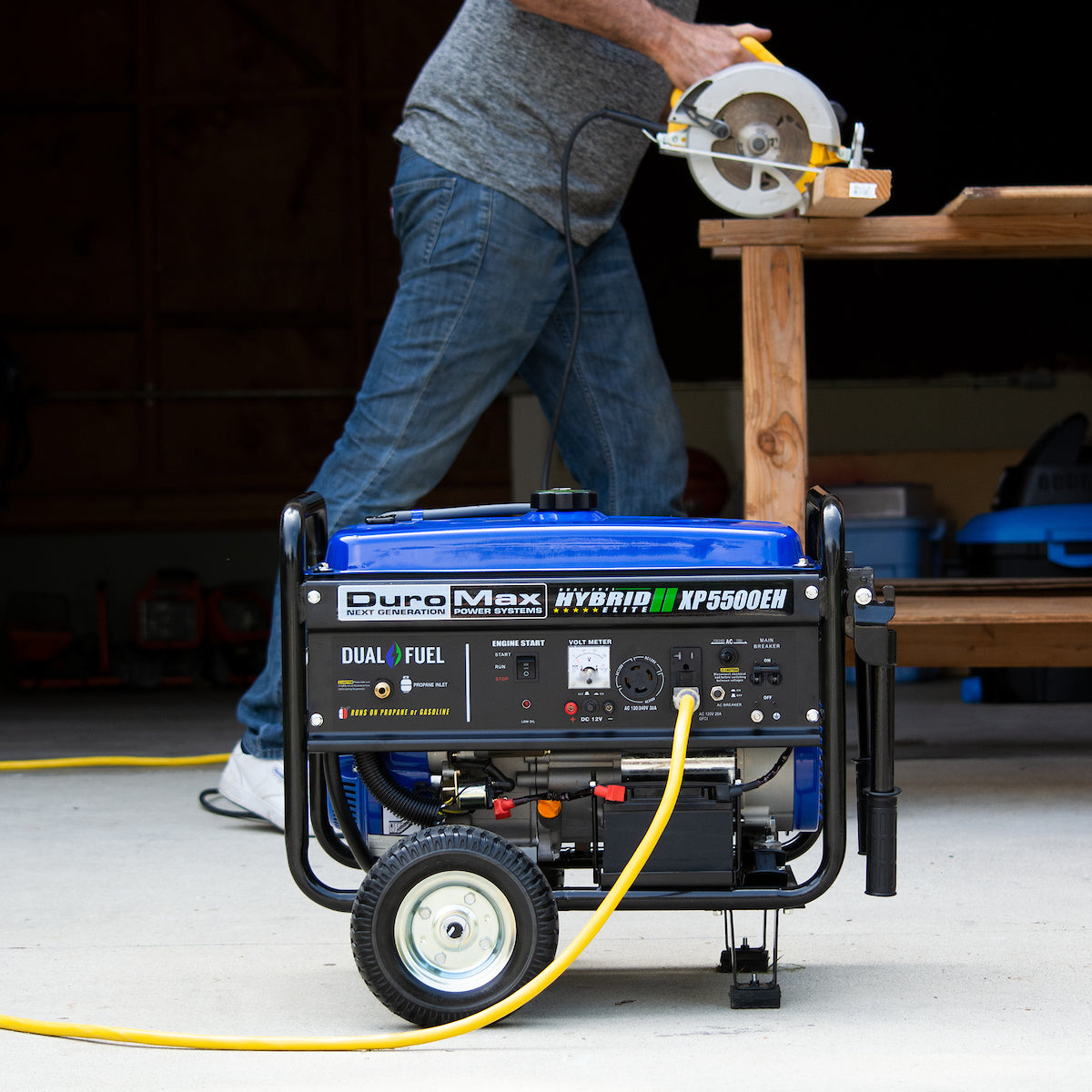 DuroMax XP5500EH 5,500 Watt Portable Dual Fuel Gas Propane Powered Generator
